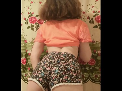 ❤️ Szexi fiatal csaj vetkőzteti le a rövidnadrágját a kamera előtt. ❌ Baszás videó at hu.pornjimbo.ru ❌️❤